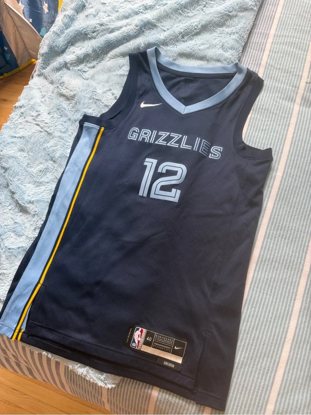 NIKE MEMPHIS GRIZZLIES JA MORANT DRI-FIT NBA SWINGMAN ICON EDITION JERSEY